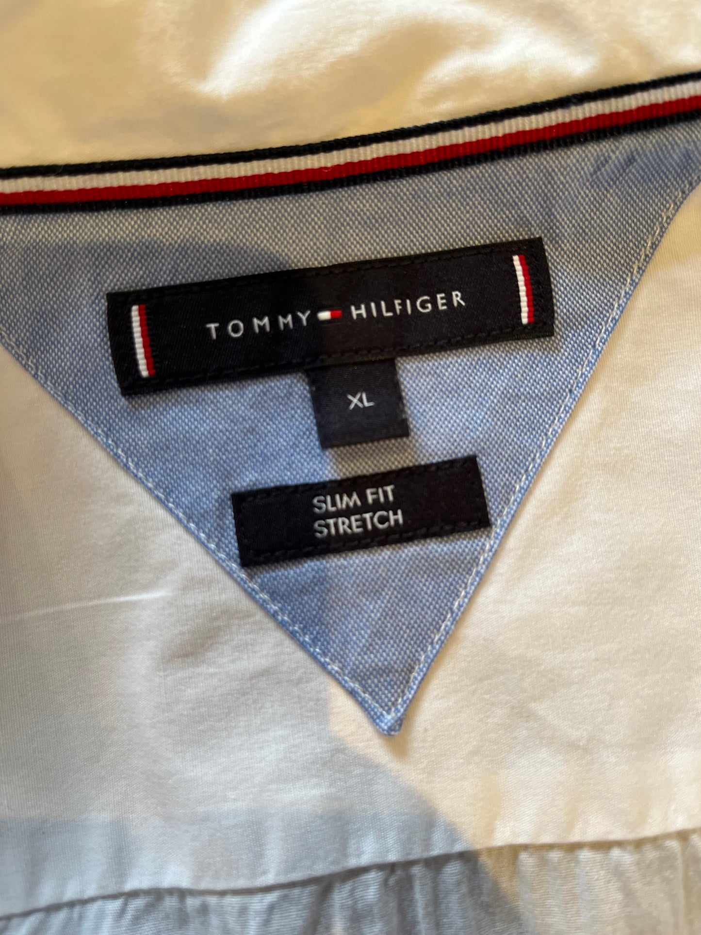 Tommy Hilfiger 100% Cotton White Shirt Size XL Slim Fit Stretch Button Down Collar