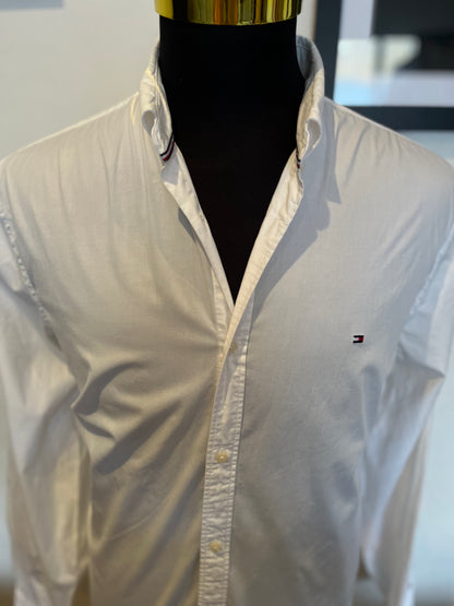 Tommy Hilfiger 100% Cotton White Shirt Size XL Slim Fit Stretch Button Down Collar