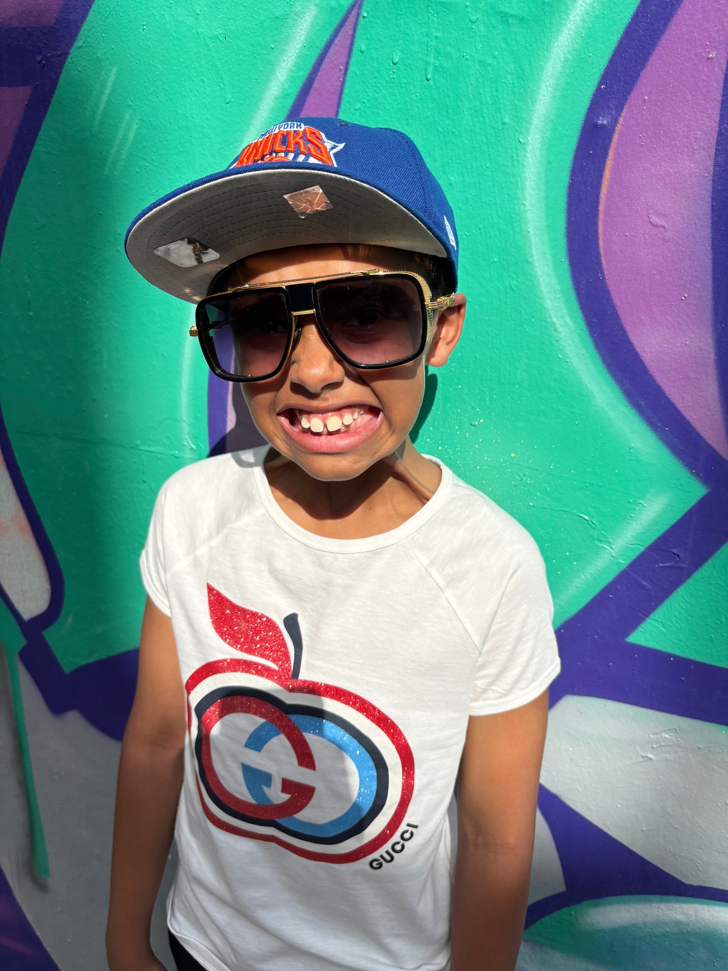 Gucci 100% Cotton White Chest Logo Vintage Tee Kids Size 9-10
