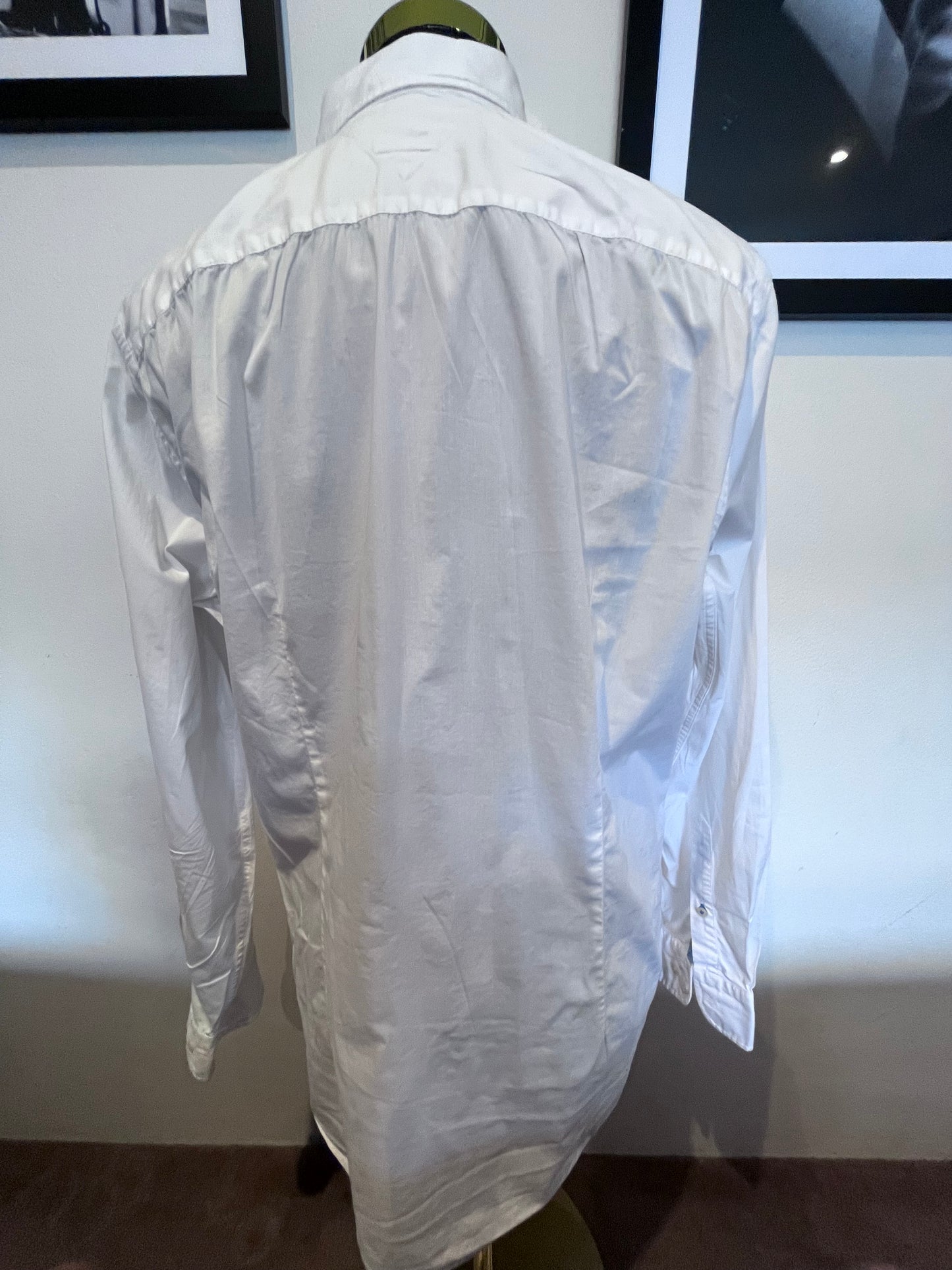 Tommy Hilfiger 100% Cotton White Shirt Size XL Slim Fit Stretch Button Down Collar