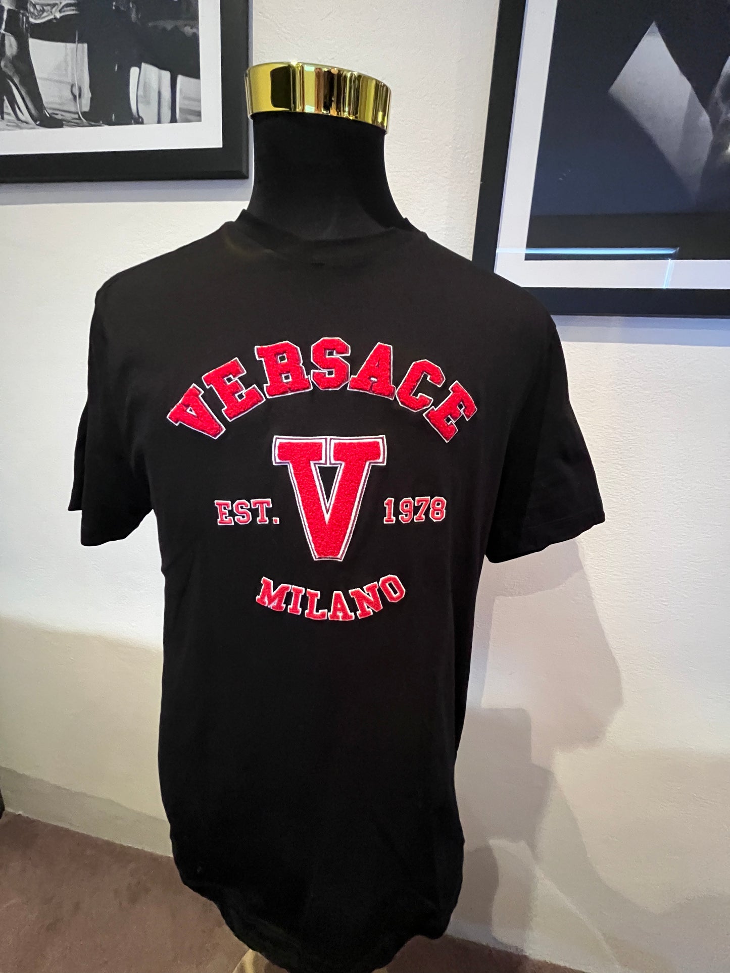Versace 100% Cotton Black Tee Red Embroidered Logo Size XL Made in Italy