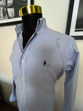 Load image into Gallery viewer, Ralph Lauren 100% Cotton Blue / White Stripe Size Medium