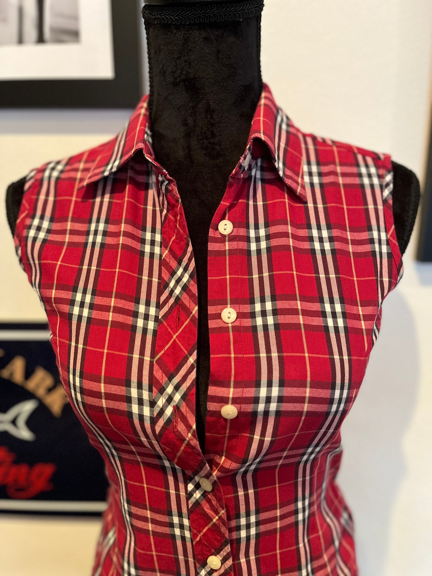 Burberry 100% Cotton Women’s Sleeveless Red Check Shirt Size Small