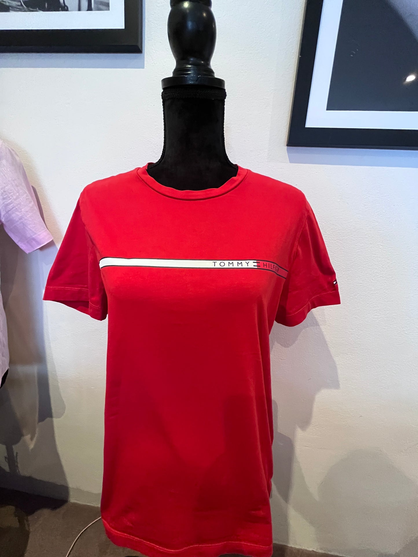 Tommy Hilfiger 100% Cotton Women’s Red Logo Print Tee Size Medium
