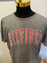 Load image into Gallery viewer, Tommy Hilfiger 100% Organic Cotton Grey Logo Print Tee Size XXL fits more like an XL