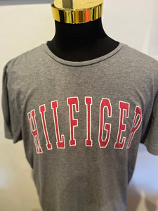 Tommy Hilfiger 100% Organic Cotton Grey Logo Print Tee Size XXL fits more like an XL