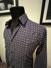 Load image into Gallery viewer, Boss Orange Hugo Boss 100% Cotton Blue Orange Circle Pattern Shirt Size Medium