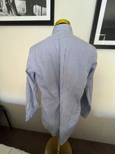 Load image into Gallery viewer, Ralph Lauren 100% Cotton Blue / White Stripe Size Medium