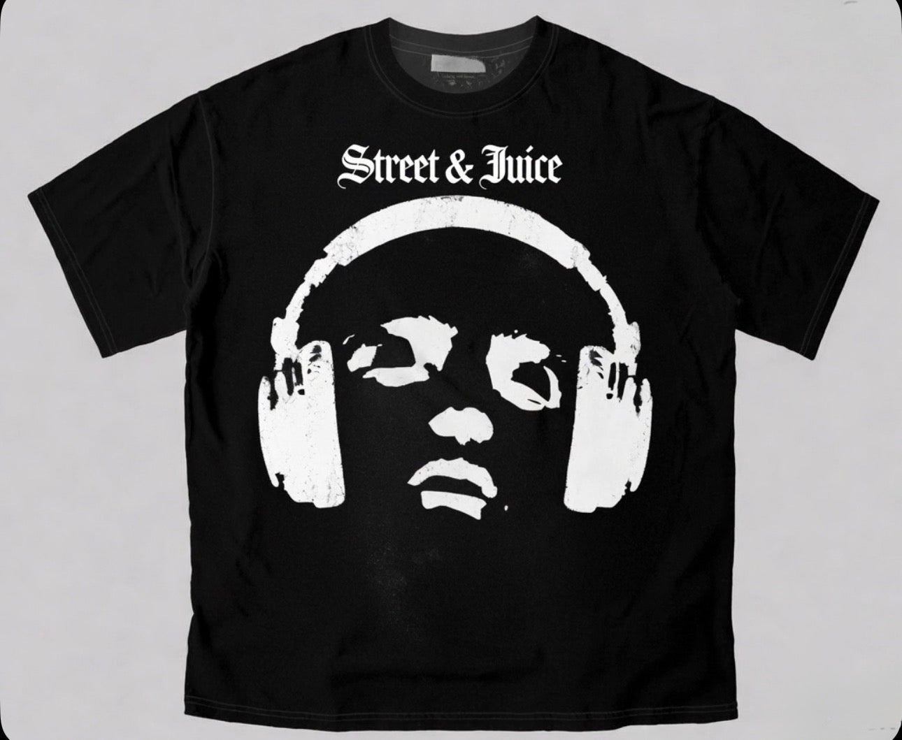 Street & Juice ‘Headphones’ Black Graphic T-shirt 100% Heavyweight Cotton