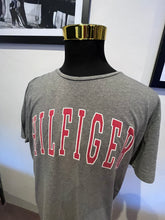 Load image into Gallery viewer, Tommy Hilfiger 100% Organic Cotton Grey Logo Print Tee Size XXL fits more like an XL