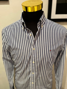 Tommy Hilfiger New York Fit 100% Cotton Blue White Stripe Shirt Size Large