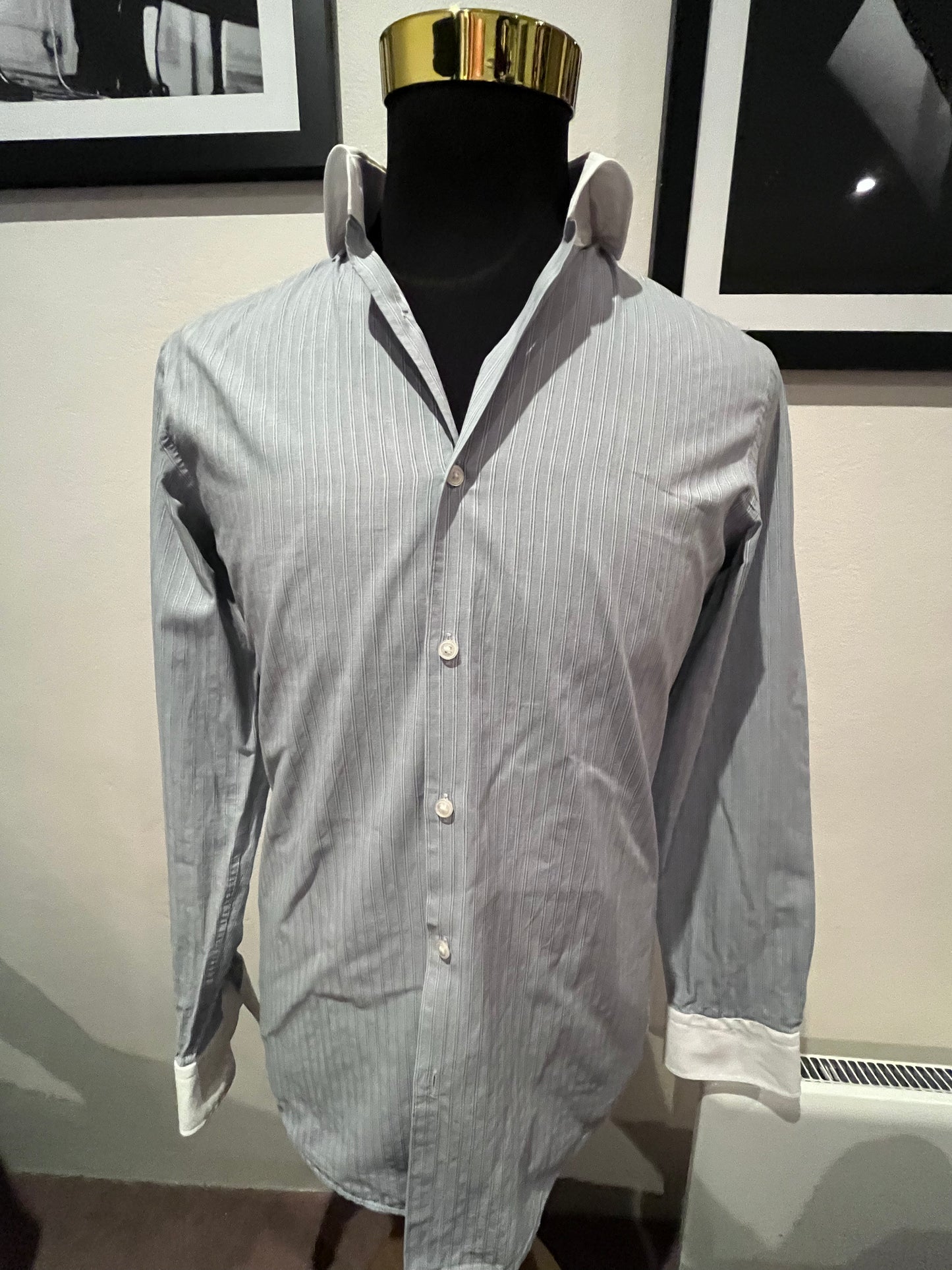 Boss Hugo Boss 100% Cotton Shirt Slim Fit Size Small Spread Collar