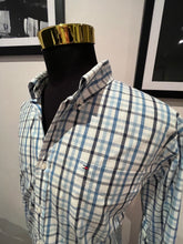 Load image into Gallery viewer, Tommy Hilfiger 100% 2 Ply Fabric Cotton Check Custom Fit Size Large