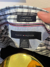 Load image into Gallery viewer, Tommy Hilfiger Custom Fit 100% Cotton Blue White Check Shirt Size Large