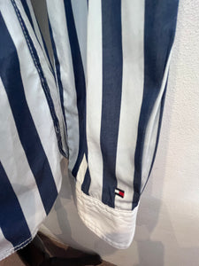 Tommy Hilfiger 100% Cotton Women’s Button up Shirt Size 4