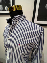 Load image into Gallery viewer, Tommy Hilfiger New York Fit 100% Cotton Blue White Stripe Shirt Size Large