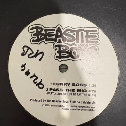 Beastie Boys “The Biz Vs. The Nudge” / “Pass The Mic” 4 track 12inch vinyl record