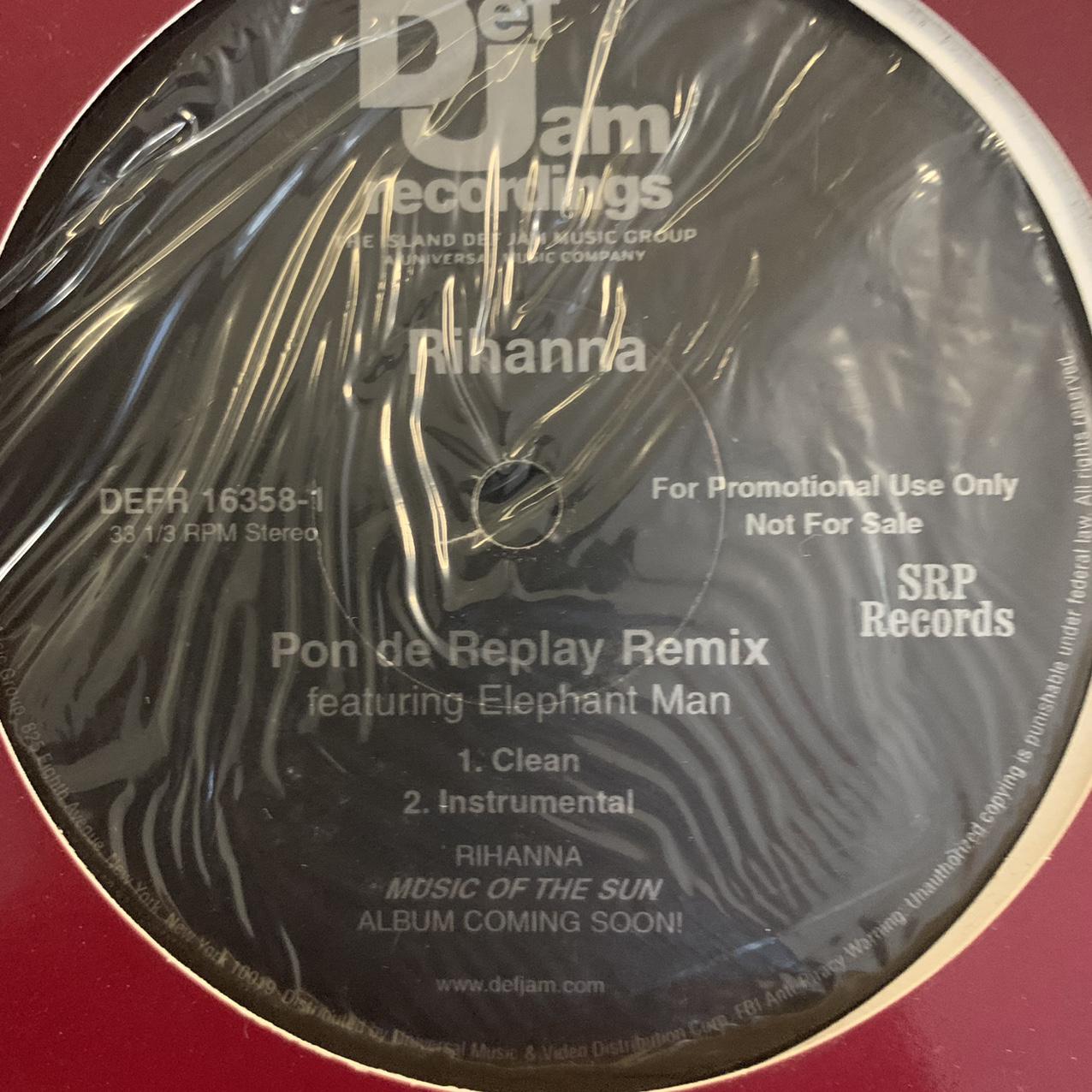 Rihanna “Pon De Replay” 4 version 12inch Vinyl, Featuring Remix From Elephant Man
