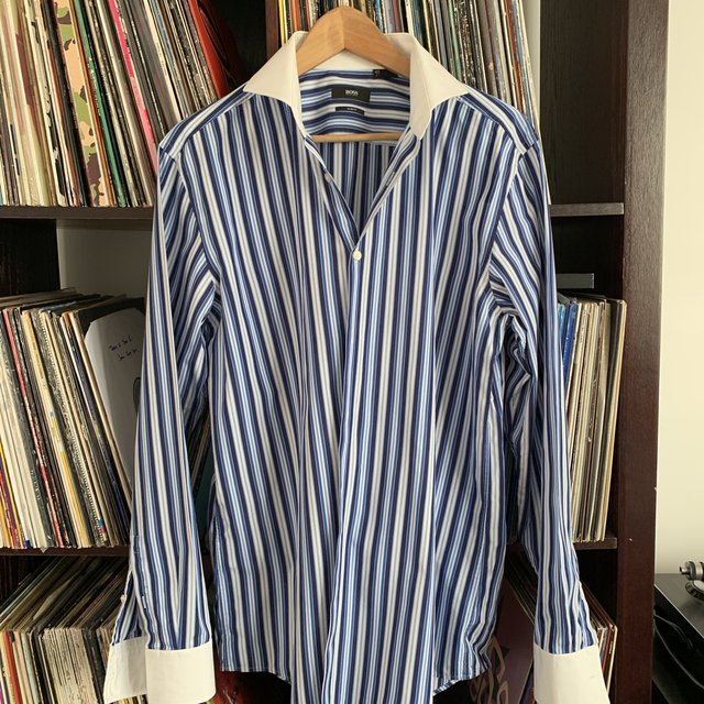 Boss Hugo Boss Blue and White striped Shirt Size Large 43/17 Neck