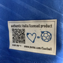Load image into Gallery viewer, Vintage Italian National Team Puma Football Shirt Size Large