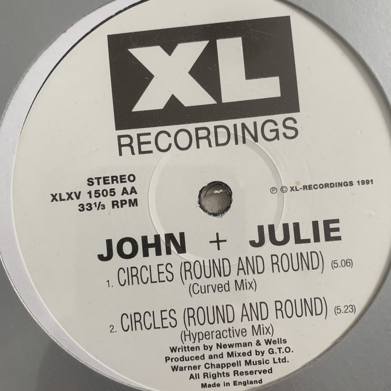 John + Julie “Circles ( Round And Round )