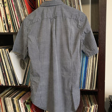 Load image into Gallery viewer, Nautica Short Sleeve Summer Shirt Size Small will fit Medium